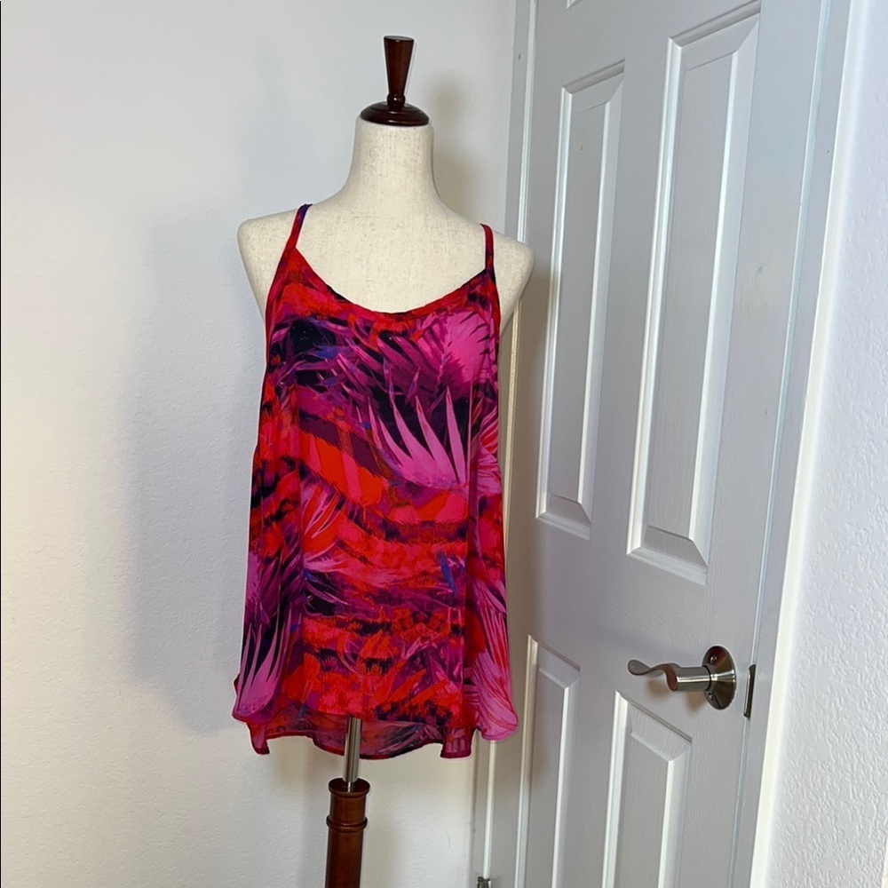 a.n.a Relaxed Red and Pink Camisole Top‎